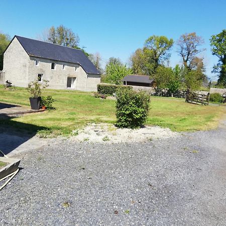Willa La Ferme De Montigny Asnieres-en-Bessin Zewnętrze zdjęcie