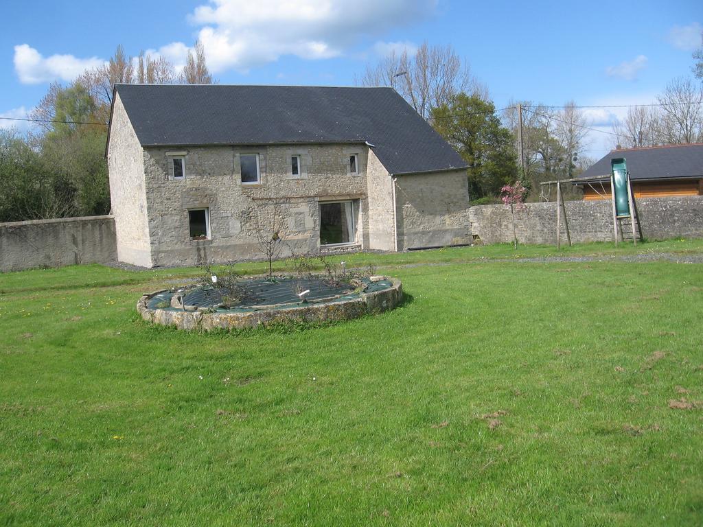 Willa La Ferme De Montigny Asnieres-en-Bessin Zewnętrze zdjęcie